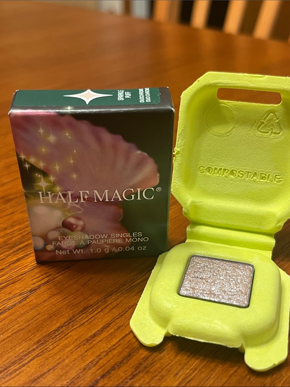 HALF MAGIC eyeshadow singles - SPARKLE PUFF